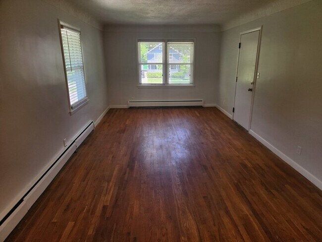 Foto del edificio - 2822 Kingman Blvd