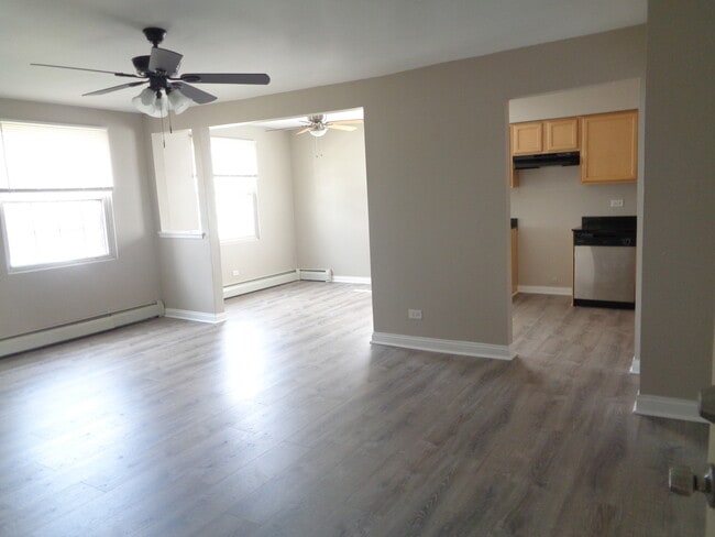 Building Photo - 9433 86th Ct