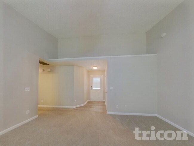Foto del edificio - 3560 TraddSprings Way