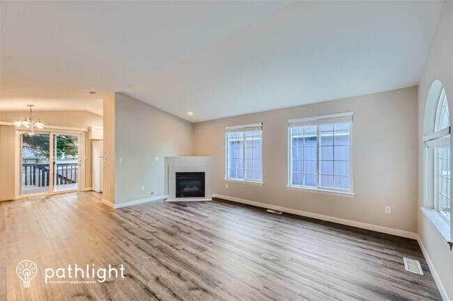 Foto del edificio - 115 95th Ave SE