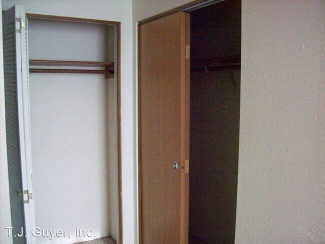 Foto del edificio - 440 N Market Blvd