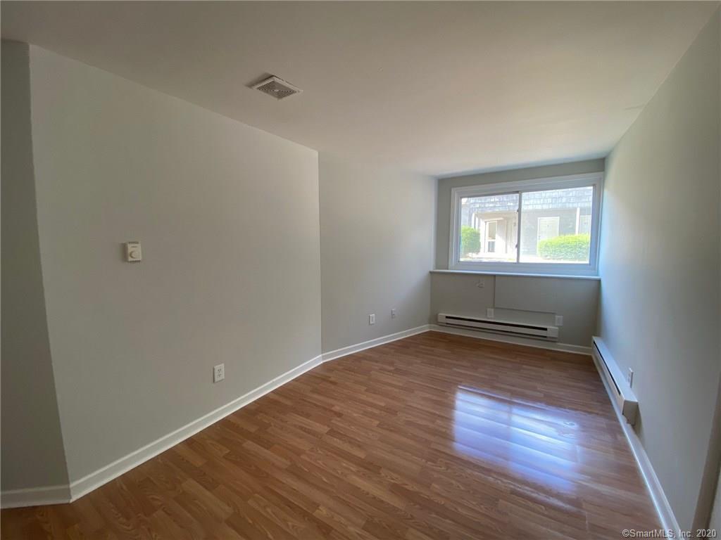 42 Warner St Unit A4, Hamden, CT 06514 Room for Rent in Hamden, CT