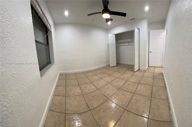 Foto del edificio - 3714 NW 23rd Ct