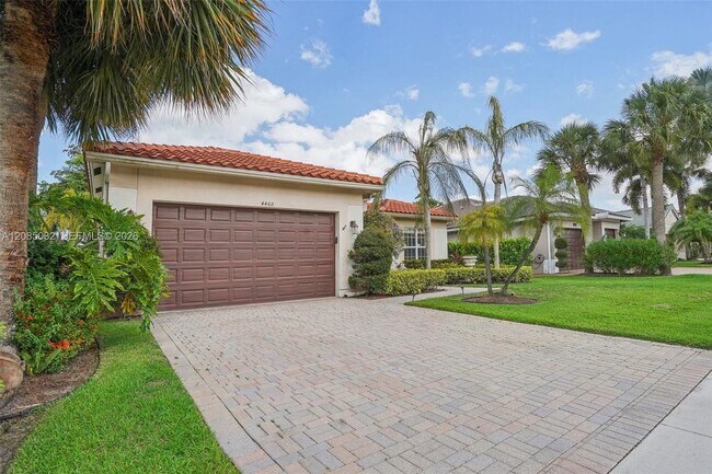 Foto del edificio - 4460 Mariners Cove Dr