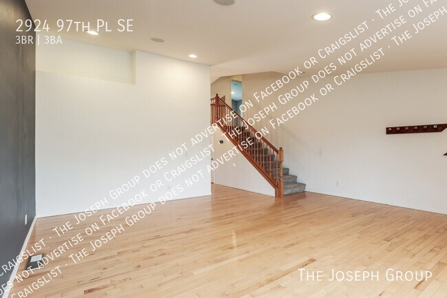 Building Photo - 2924 97th Pl SE