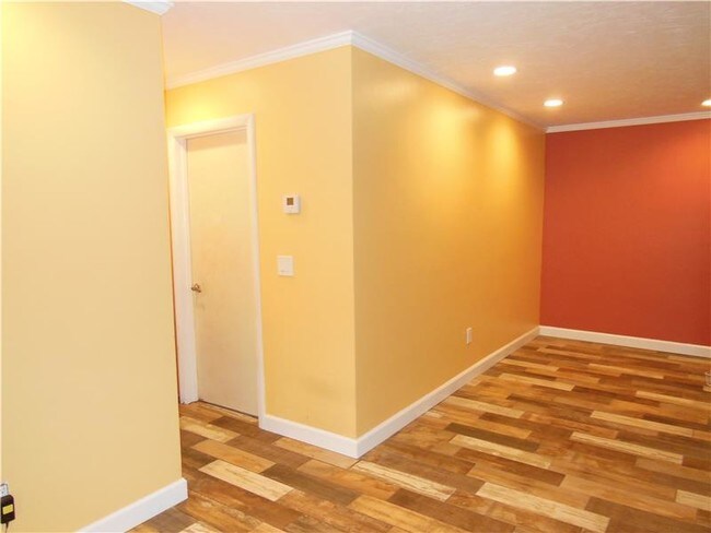 Building Photo - 4728 SW 66th Ter