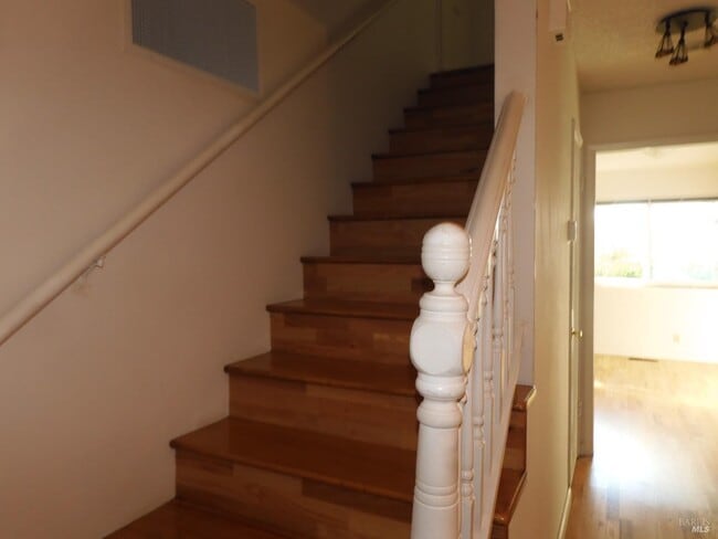 Building Photo - 24 Reichert Ct