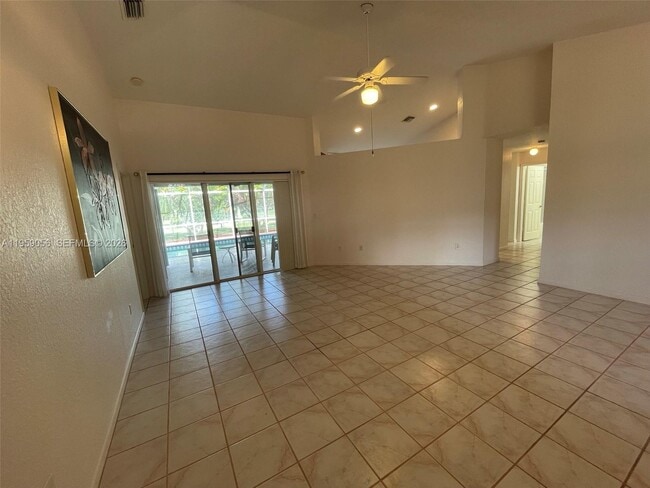 Building Photo - 2710 Augusta Dr