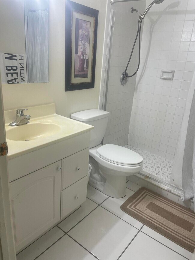 Foto del edificio - 3300 Springdale Blvd