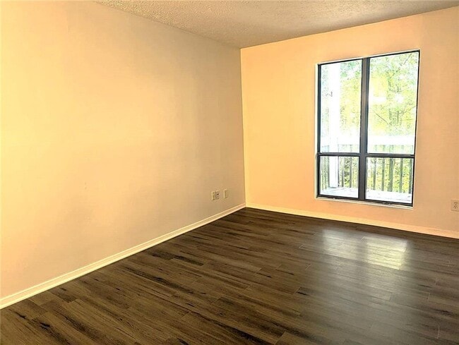 Building Photo - 101 Warm Springs Cir