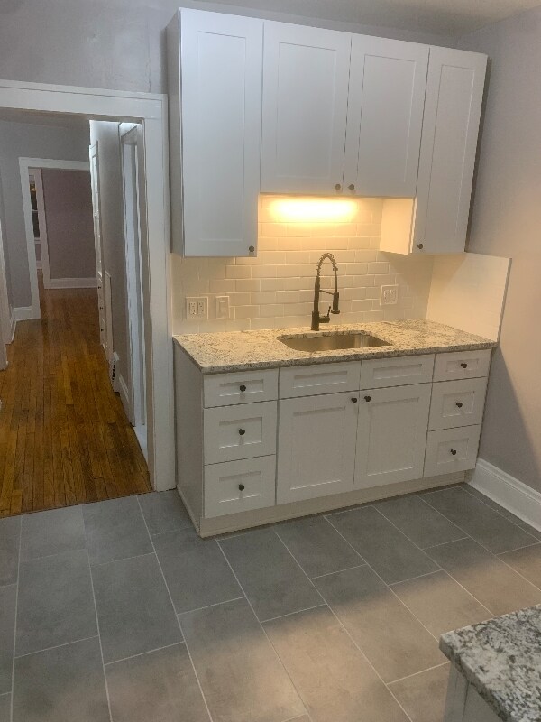 Foto principal - 1871 W 65th St