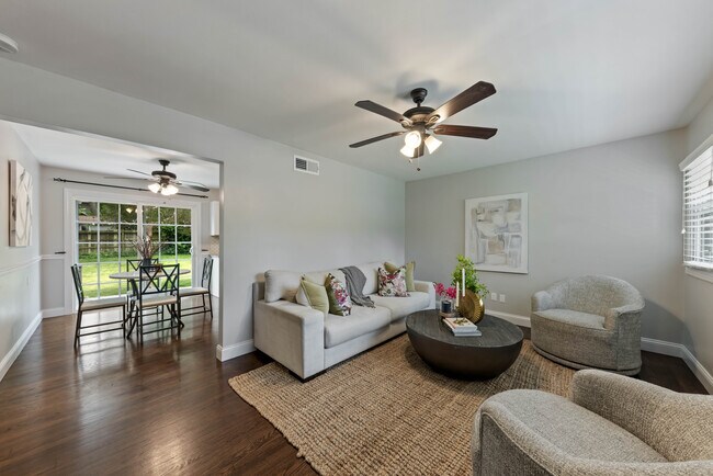 Foto del edificio - 5801 W 81st St
