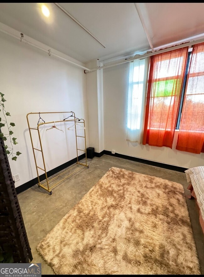 Foto del edificio - 1805 Harvard Ave