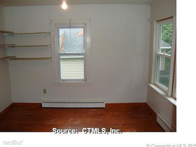 Foto del edificio - 3 br, 1 bath House - 19 Scott Road