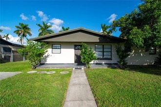 Building Photo - 14415 SW 107th Ct