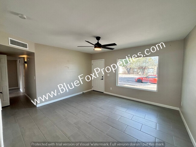 Foto del edificio - 2480 Rose Peak Dr