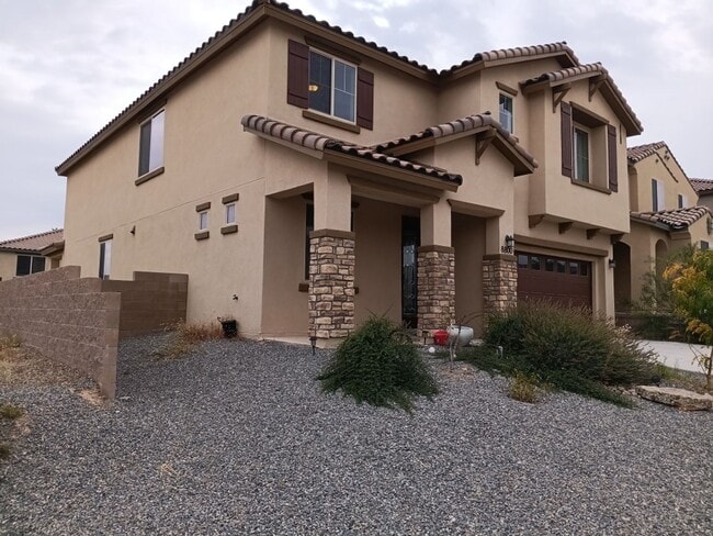 Foto del edificio - Spacious 4-bedroom, 2.5-bathroom home! Showings available NOW!