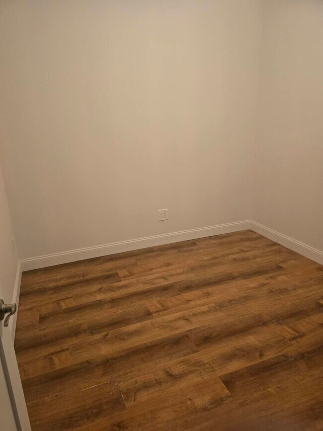 Foto del edificio - 5-E10 5th St