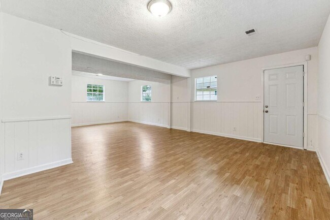 Building Photo - 155 Rockfort Ct