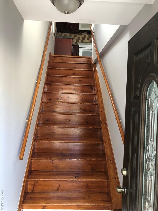 Foto del edificio - 231-10 145th Ave