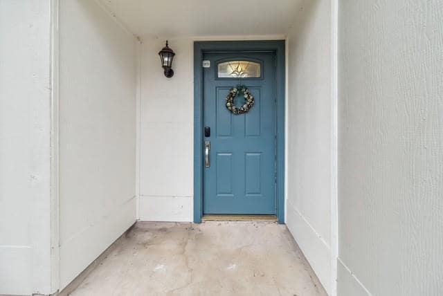 Building Photo - 11204 Applewood Dr