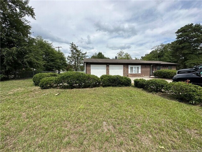 Foto del edificio - 1601 Blue Springs Rd