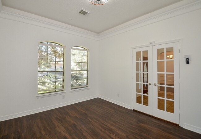 Foto del edificio - 5615 Bent Arbor Ln