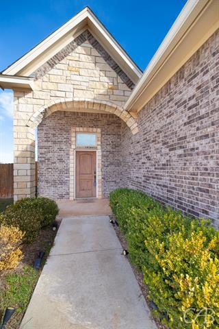 Building Photo - 7701 Florence Dr