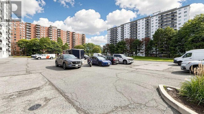 Building Photo - 1100 Caven St