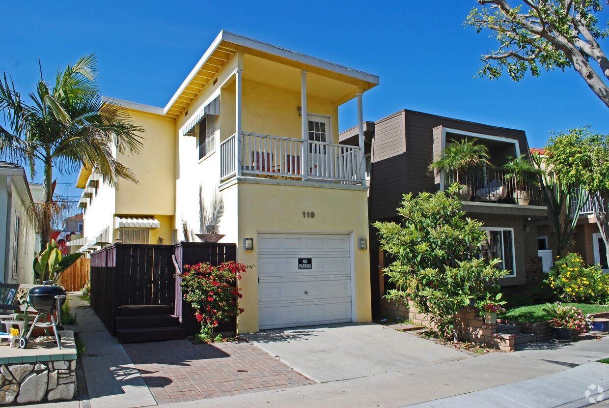 Building Photo - 119 13th St