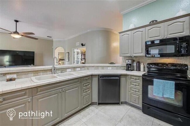 Building Photo - 1425 S Disston Avenue, Tarpon Springs, FL,...