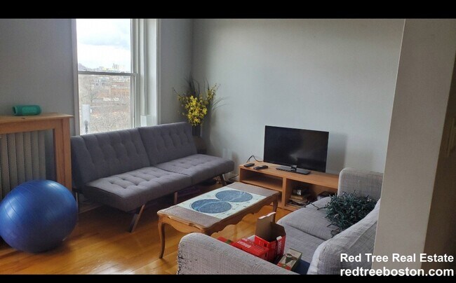 Building Photo - 154 Harvard St