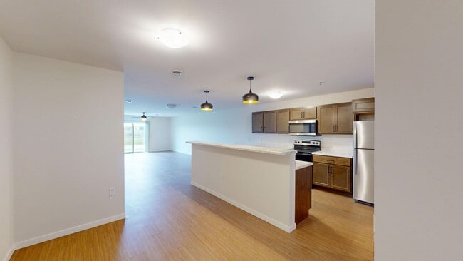 Building Photo - Pinnacle Townhomes