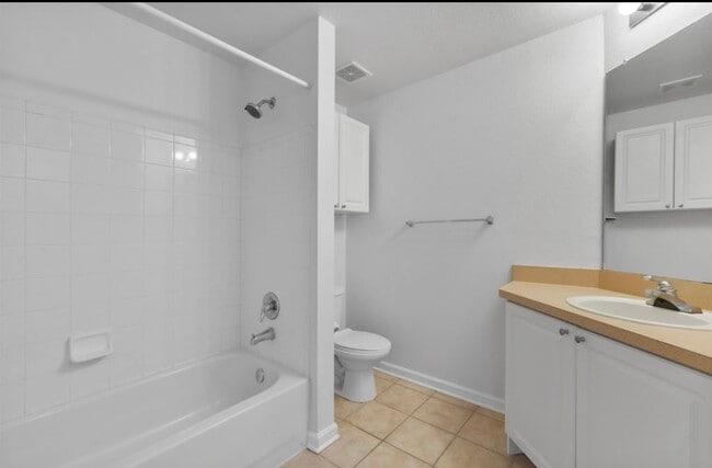 Building Photo - 405 S Villa San Marco Dr