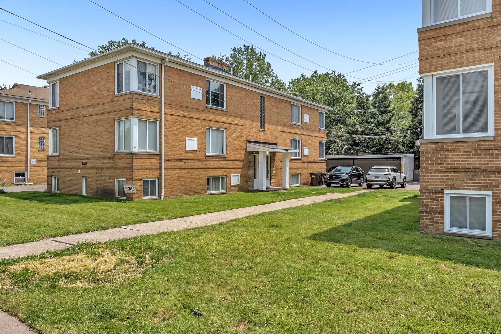 18997 Hilliard Blvd Rocky River, OH 44116 – photo 3