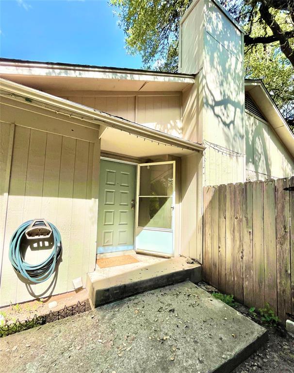 Building Photo - 7103 Woodhue Ct