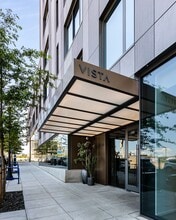 Building Photo - 1150 NW Quimby St