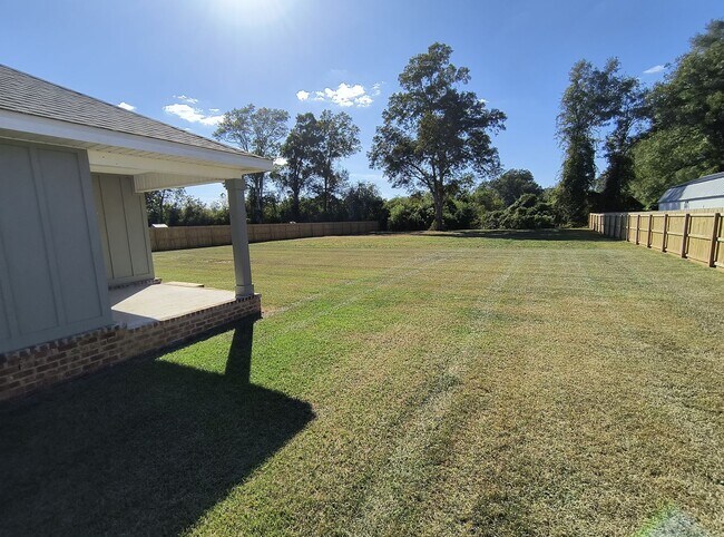 Building Photo - Single Family Home for Rent