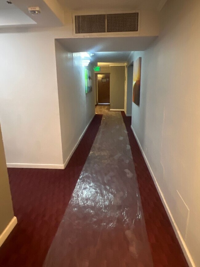 Foto del edificio - Downtown Reno studio available Arlington Towers