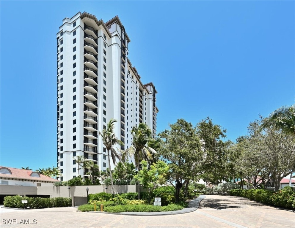 Primary Photo - 7225 Pelican Bay Blvd