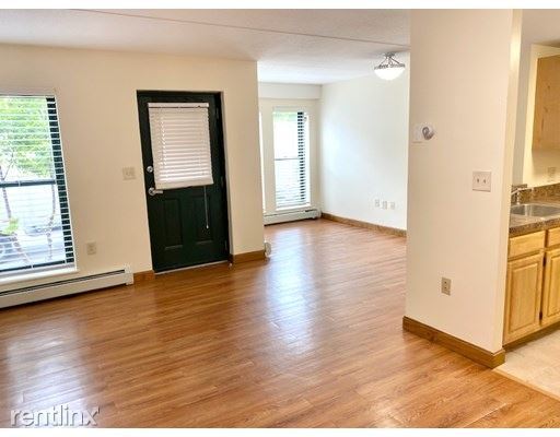 Primary Photo - 3 br, 1 bath Condo - 400 Massachusetts Ave