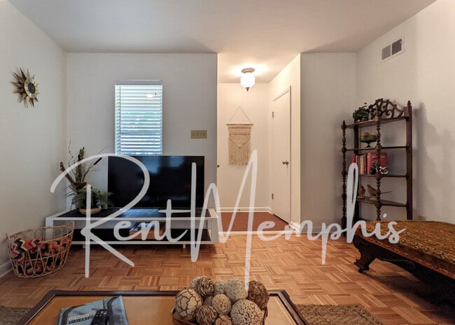 Foto del edificio - 1609 Forest Ave