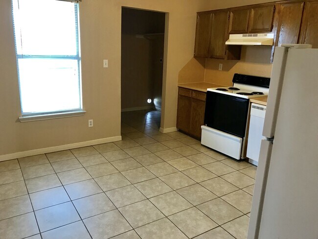 Foto del edificio - Great location off Panther Way