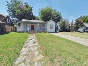 Building Photo - 1720 NW Cherry Ave