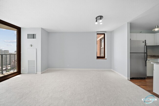 Foto del edificio - 3660 N Lake Shore Dr