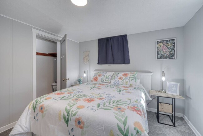 Foto del edificio - 355 Lomax St