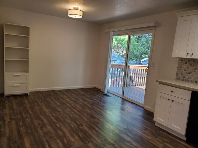 Foto del edificio - 11775 SW Schollwood Ct