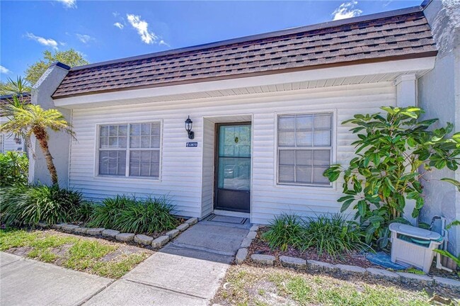 Building Photo - 13870 Oakwood Ln