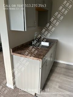 Foto del edificio - 5856 Renee Ct