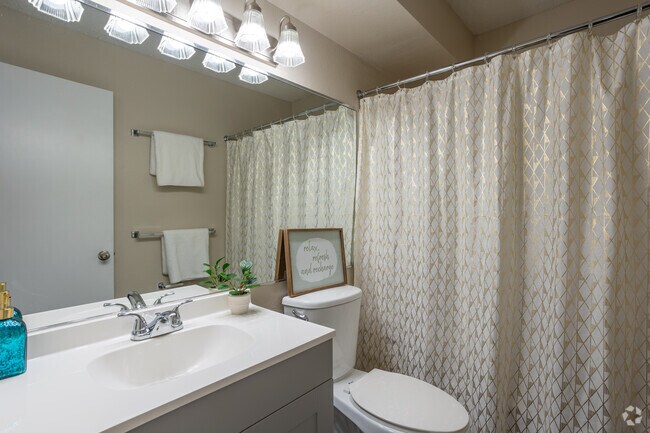 2BR, 1BA - Sierra - Bathroom - Granite Valley Apartments